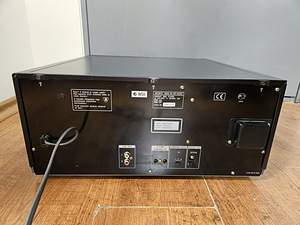 Sony CDP-CX230 Многодисковый 200 CD проигрыватель (3 фото из 3)