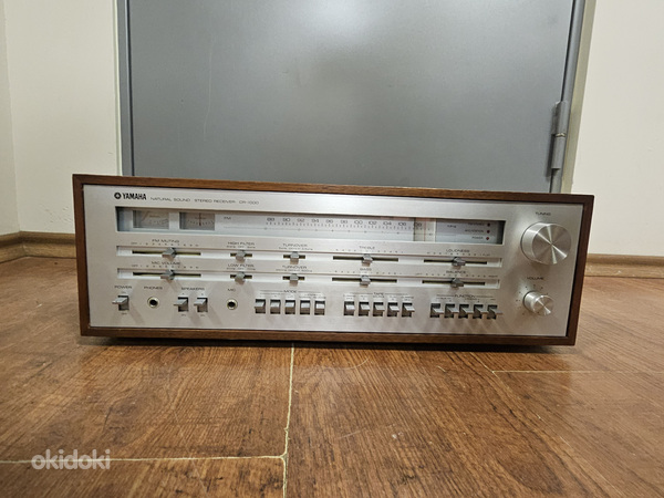 Yamaha CR-1000 FM Stereo Receiver