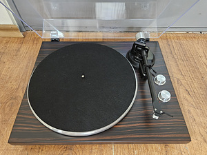 Виниловый проигрыватель Argon Audio TT (3 фото из 4)