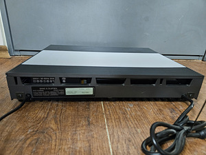 Bang & Olufsen BeoSystem 5500 HiFi kassettidekk (4 foto / 5)