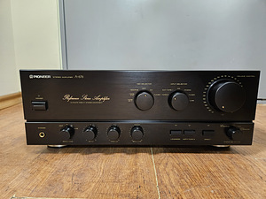 Pioneer A-676 Stereo Integrated Amplifier (1 foto / 4)
