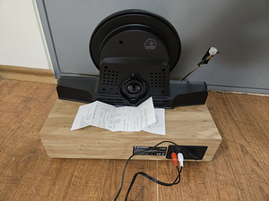 Blaupunkt VT100BK on vertikaalne vinüülplaadimängija koos BT (5 foto / 5)
