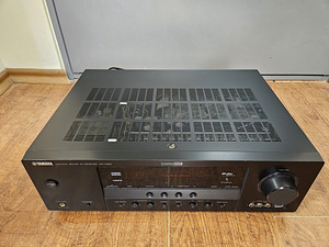 Yamaha RX-V463 Audio Video Receiver (2 foto / 6)