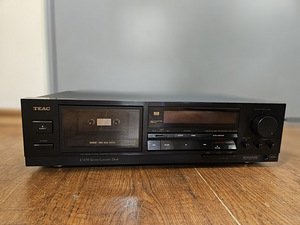 TEAC V-670 3-head Stereo Cassette Deck (1 foto / 4)