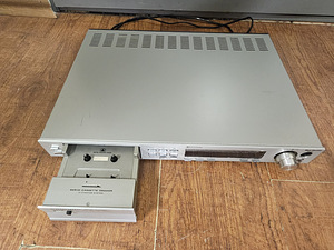 Grundig SCF 6000 Stereo Cassette Deck (3 foto / 4)