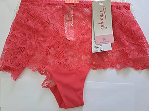 Трусики Triumph размеры 38,40,42,44