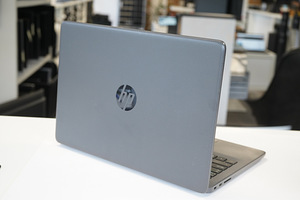 HP 240 G8 sülearvuti (4 foto / 4)