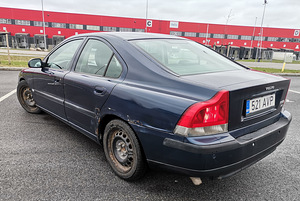 M/V Volvo S60 2.4d ÜV 05.2025 (4 foto / 8)