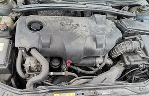 M/V Volvo S60 2.4d ÜV 05.2025 (7 foto / 8)