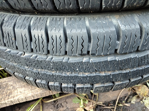Kaubiku rehvid: 175/75 R16C GT Radial, 195/60 R16C Barum (7 foto / 10)