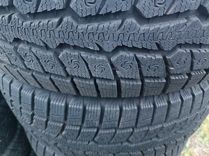 265/70 R16 112H TOYO OBSERVE GSI6 LS (5 foto / 10)