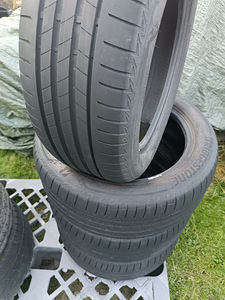 225/50 R17 98Y RUN FLAT Bridgestone (2 foto / 8)