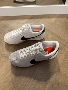 UUS! Nike Cortez Vintage Suede EU 42 + tasuta transport (3 foto / 5)