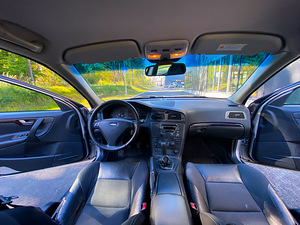 Volvo S60 D5 120kw (5 foto / 10)