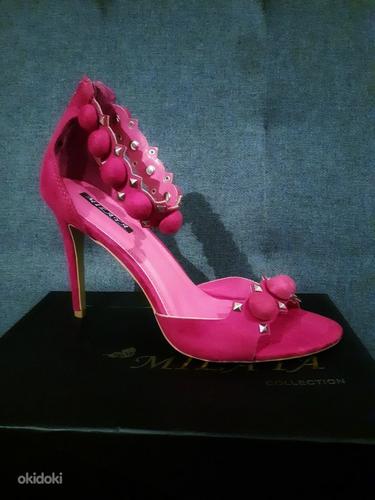Uued roosad pidulikud neetidega kingad, s.40 (foto #1)