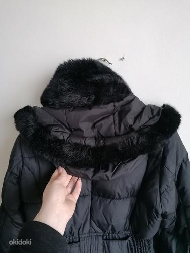 Теплое черное приталенное пальто с капюшоном, M / L (фото #3)