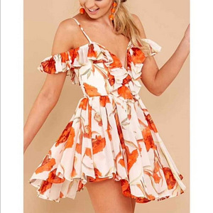 Lilleline õhuline off-shoulder kleit, S (6 foto / 6)