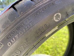 225/40 r18 rehvid (3 foto / 3)