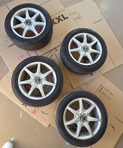 Литые диски Mazda с летними шинами 195/55/R15 (1 фото из 4)
