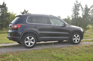 Volkswagen Tiguan (2 foto / 7)