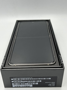 Samsung Galaxy Z Flip 3 5G Cream (2 foto / 2)