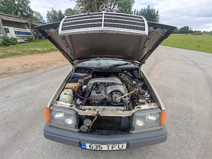 Мерседес бенц w124 om606 (10 фото из 11)
