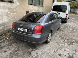 Toyota avensis 2.2 varuosadeks 130kw (2 foto / 8)