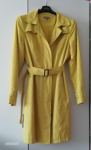 Желтое Mosaic пальто. Размер M. (фото #1)