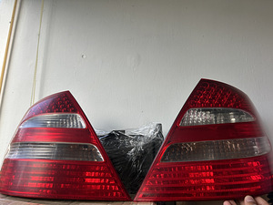 Tagatuled w211 Avantgarde. (2 foto / 4)
