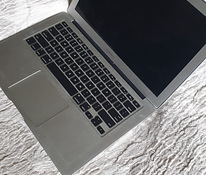 Macbook Air 2014, 13", 256GB SSD.