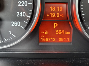 BMW X1 2012 год (3 фото из 4)