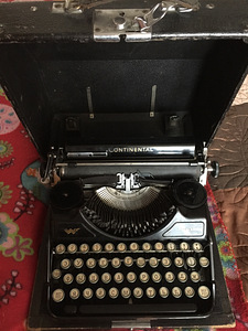 Müüa kirjutusmasinat