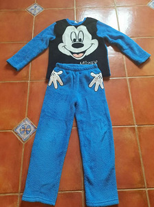 Mickey Mouse veluurist komplekt/dressid s.8A.