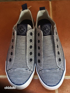 Uued H&M tennised s.35. (2 foto / 2)