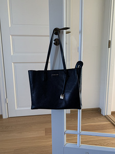 Michael Kors сумка черная (2 фото из 3)