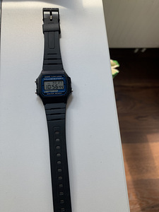 Часы Casio (1 фото из 2)