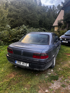 Opel Omega 2.0b (2 foto / 2)