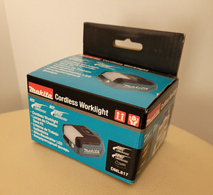 Makita akulamp DML817 18V LXT (USB-pesaga) (6 foto / 7)