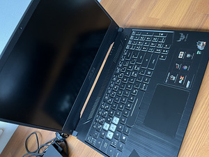 Asus Tuf Gaming FX505D (2 foto / 6)