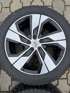 Volvo R18 5-spoke + Nokian Hakkapeliitta 9 (3 foto / 7)