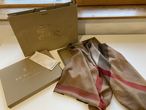Originaal Burberry sall 200*90 cm (3 foto / 3)