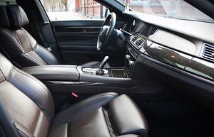BMW 750Lxd (6 фото из 10)