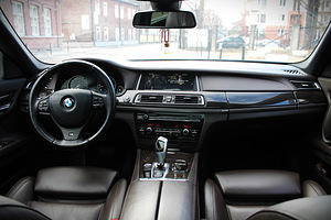 BMW 750Lxd (7 фото из 10)