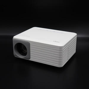 Akiyo O1 Mini Projektor 720p + kolmjälg (6 foto / 8)