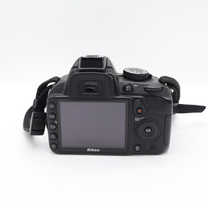 Nikon D3100 APS-C peegelkaamera + 18-55 objektiiv (3 foto / 7)
