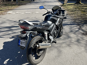 HONDA CBR 125R (4 foto / 6)