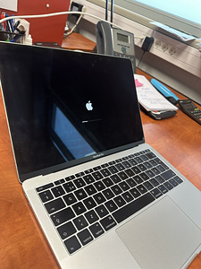 Veaga Macbook Pro 13 inch 2016 (4 foto / 8)