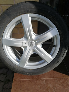 225/50R17 Michelin (2 foto / 8)