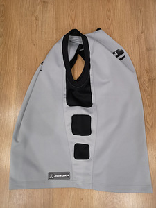 Nike Jordan korvpallisärk (4 foto / 4)
