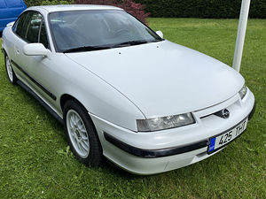 Opel Calibra 2.5 V6 125kW - Keke Rosberg edition (5 foto / 13)
